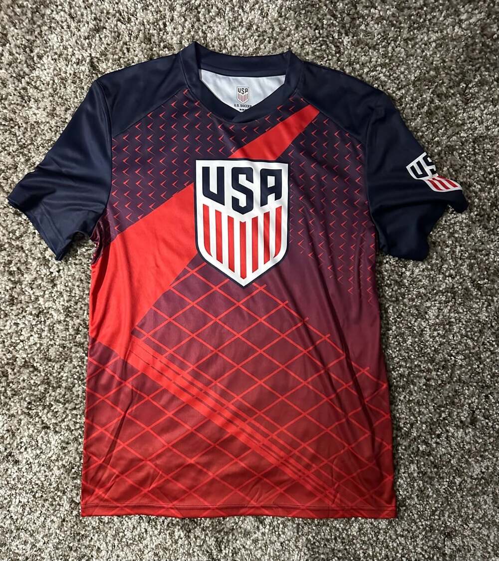 U.S. Soccer Redline Performance T-Shirt Size M Blue Red